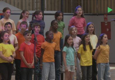 Alumnes de 5 escoles de Montornès han fet la cantata ‘El senyor Bon Jan i el barret màgic’