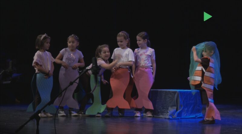 Els alumnes de La Peixera i l’Aula de Teatre de Montornès han fet una marató de teatre