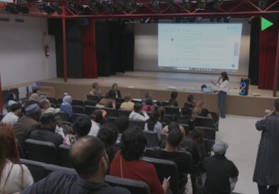 L’Espai Cultural Montbarri ha acollit una xerrada oberta sobre el procés de regularització extraordinària
